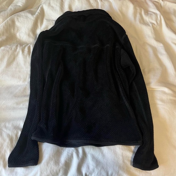 Patagonia Quarter Zip Pullover - Picture 2 of 4